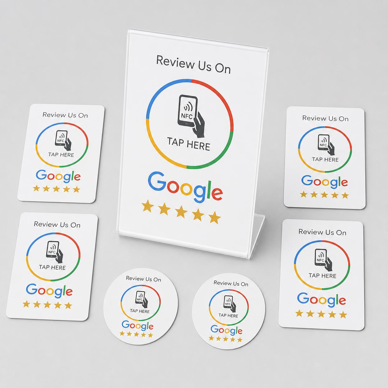 Google Reviewpakket: wit NFC-bordje, 2 witte NFC-stickers en 4 witte NFC-cards met Google logo en vijf sterren